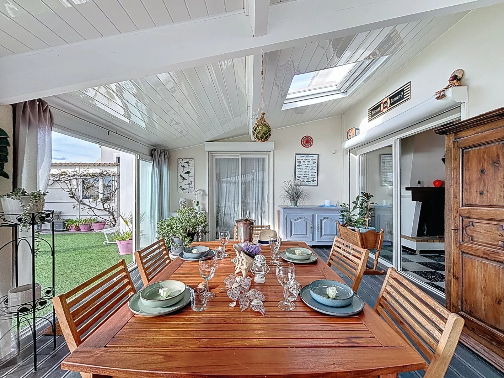 Les cabanes de Pérols-Dedans