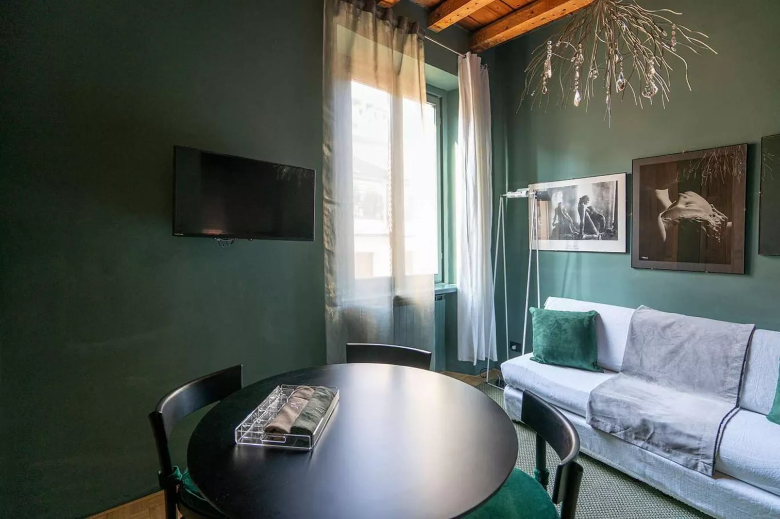 MI Casati 24-Dining room