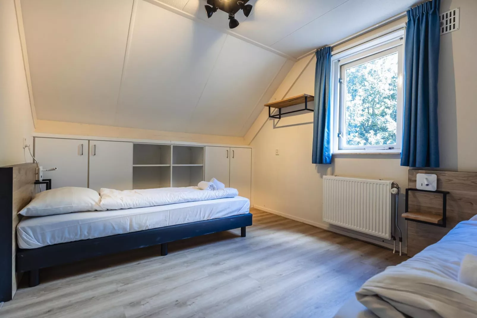 12 - Persons Family Bungalow-Schlafzimmer