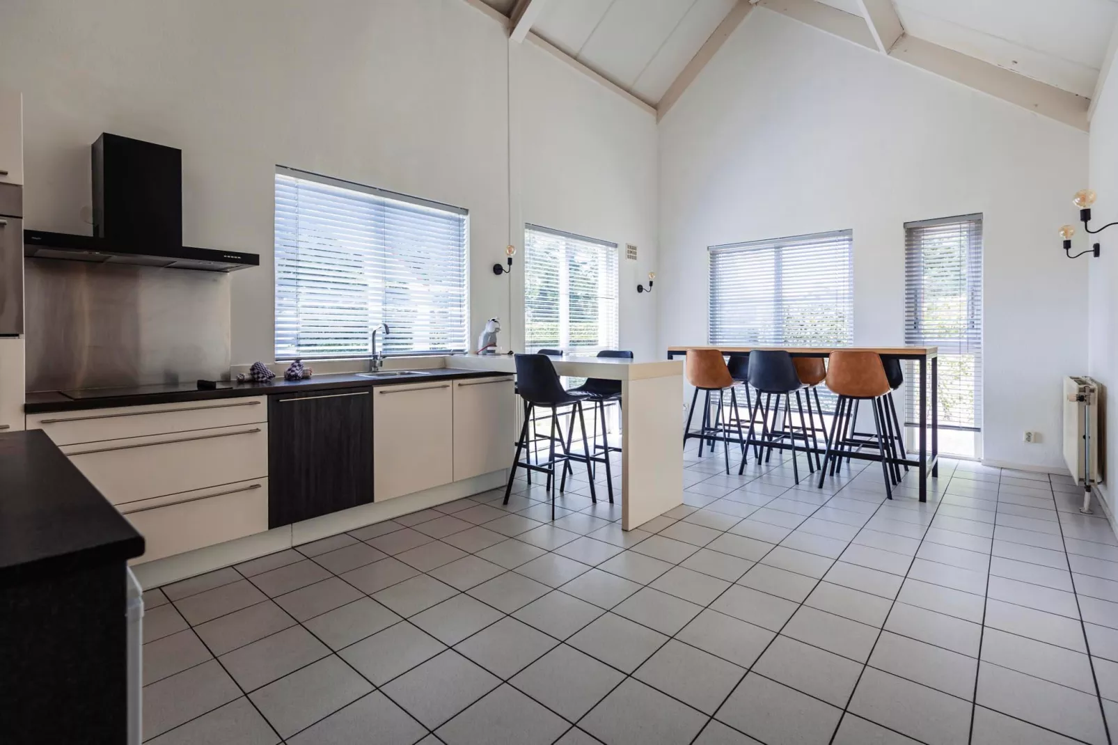 16 - Persons Family bungalow-Cuisine