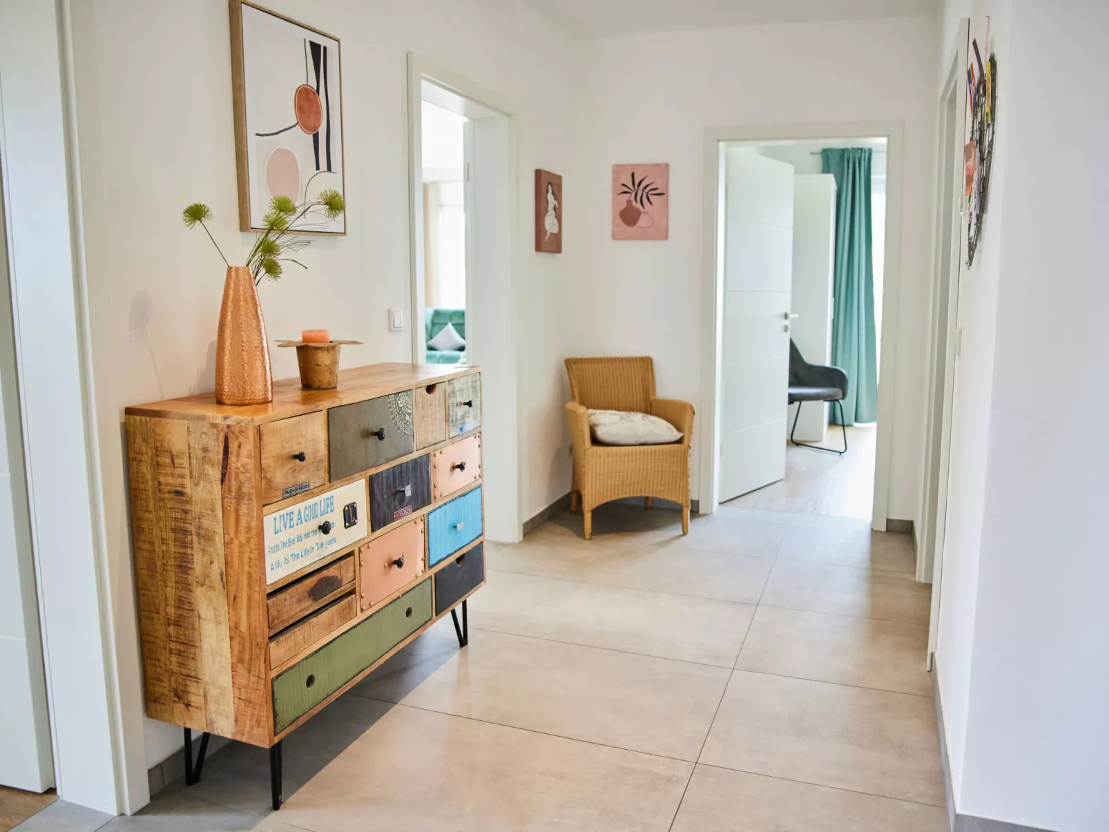 Am Sonnenhang-Dedans