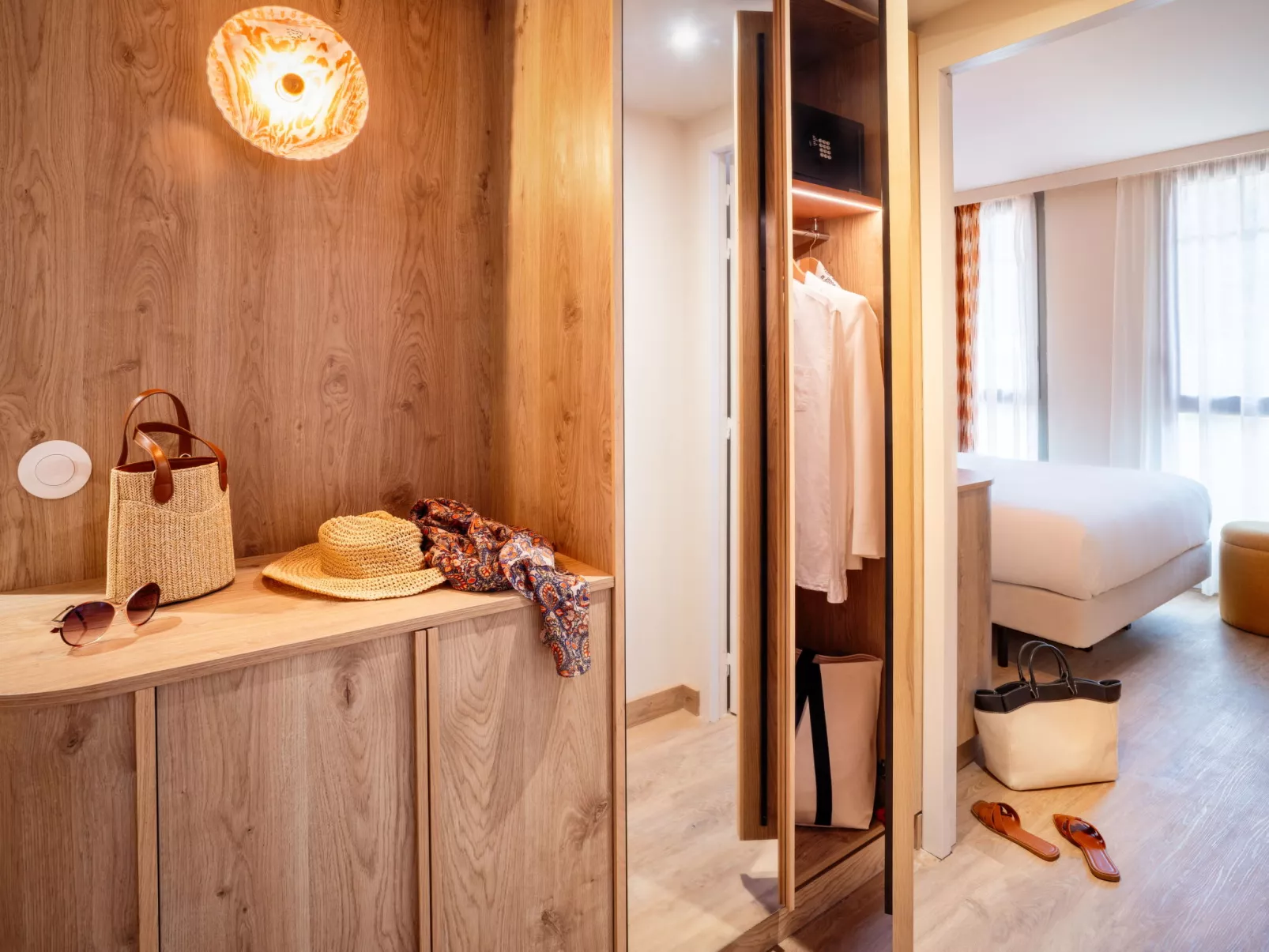 La Résidence-Inside