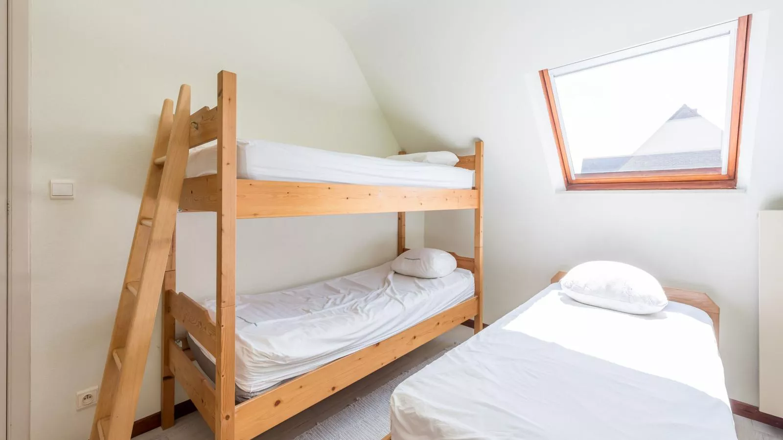 Aubépine troisième-Bedroom