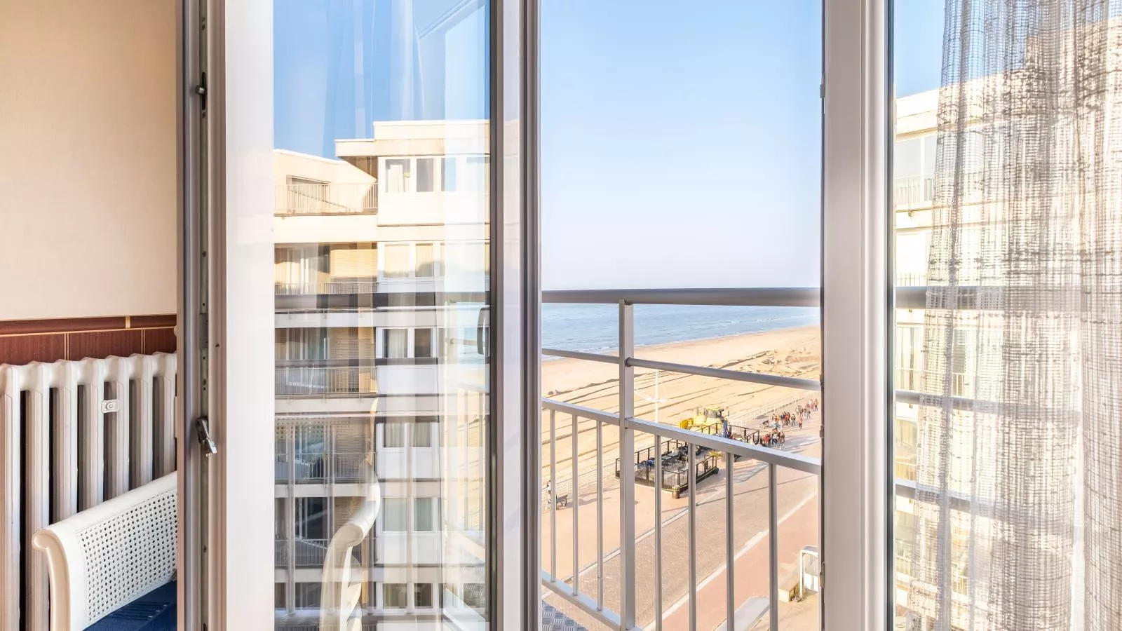 Neva cinq-Aussicht Sommer