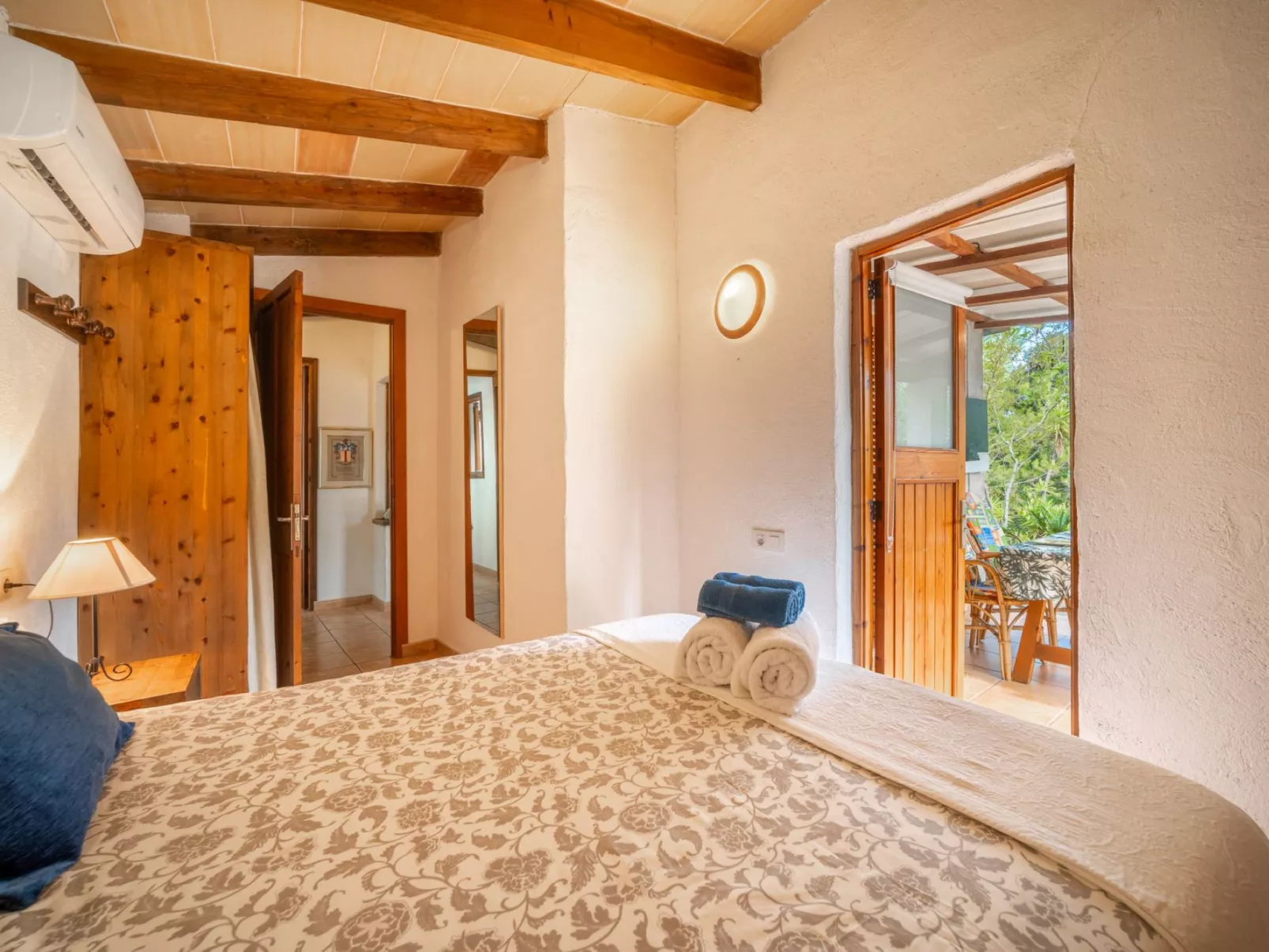 La Salve Can Jordi-Inside