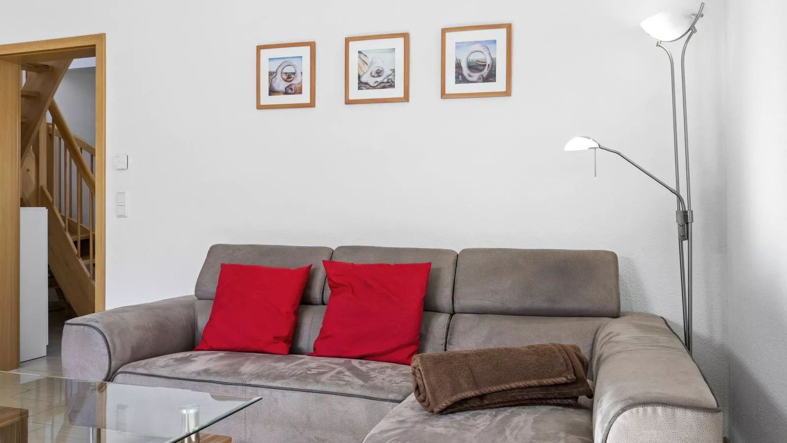 Windflüchter links mit Sauna-Wohnzimmer