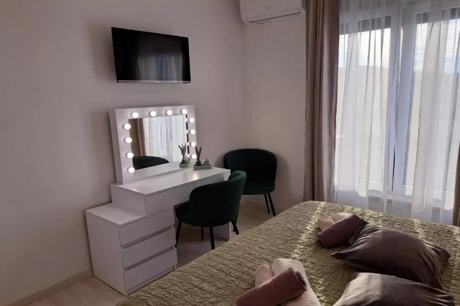 Villa With Pool-Bedroom