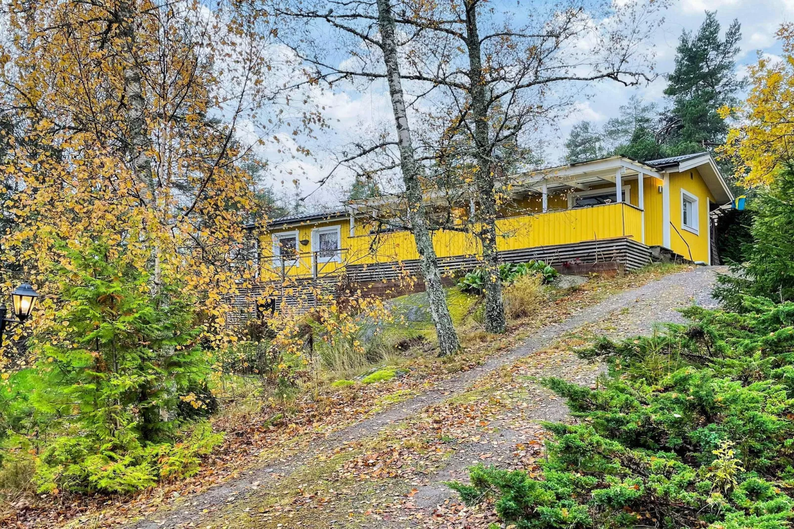 Cozy Forest Hideaway with Hot Tub