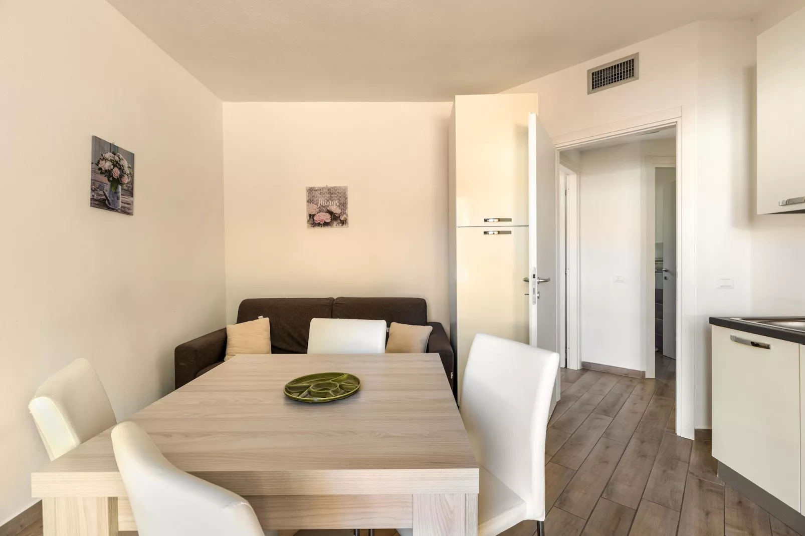 TRILO 2 MAREBLU PT-Dining room