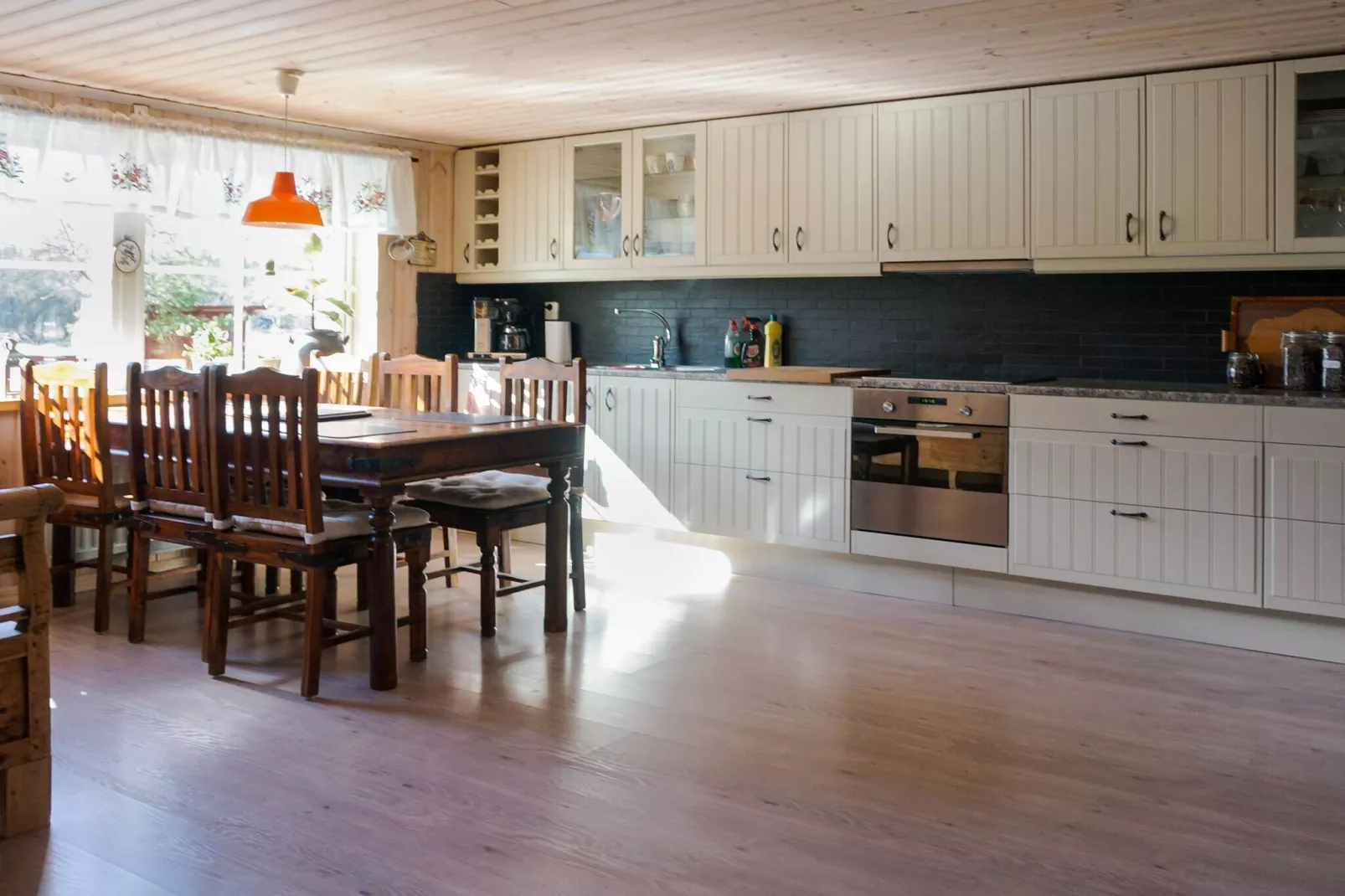 Charmantes Ferienhaus am Sjunnaryd-See-Innenbereich