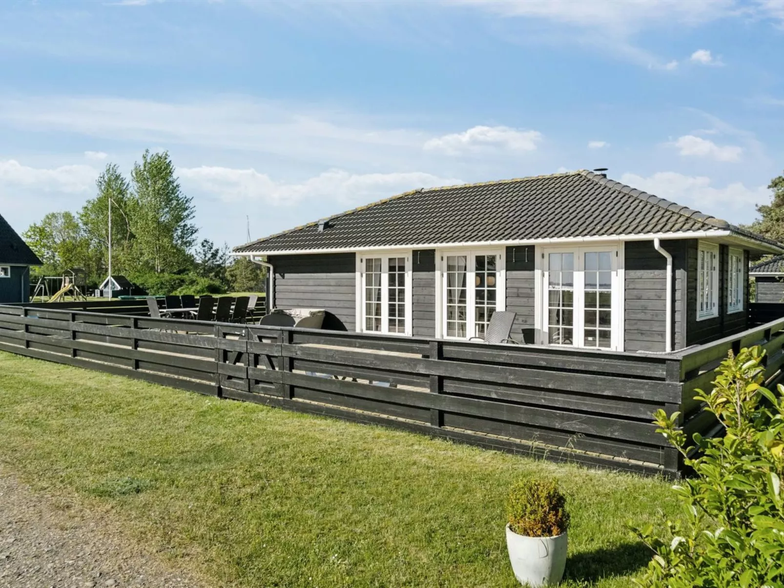 "Dietke" - 85m from the sea-Draußen