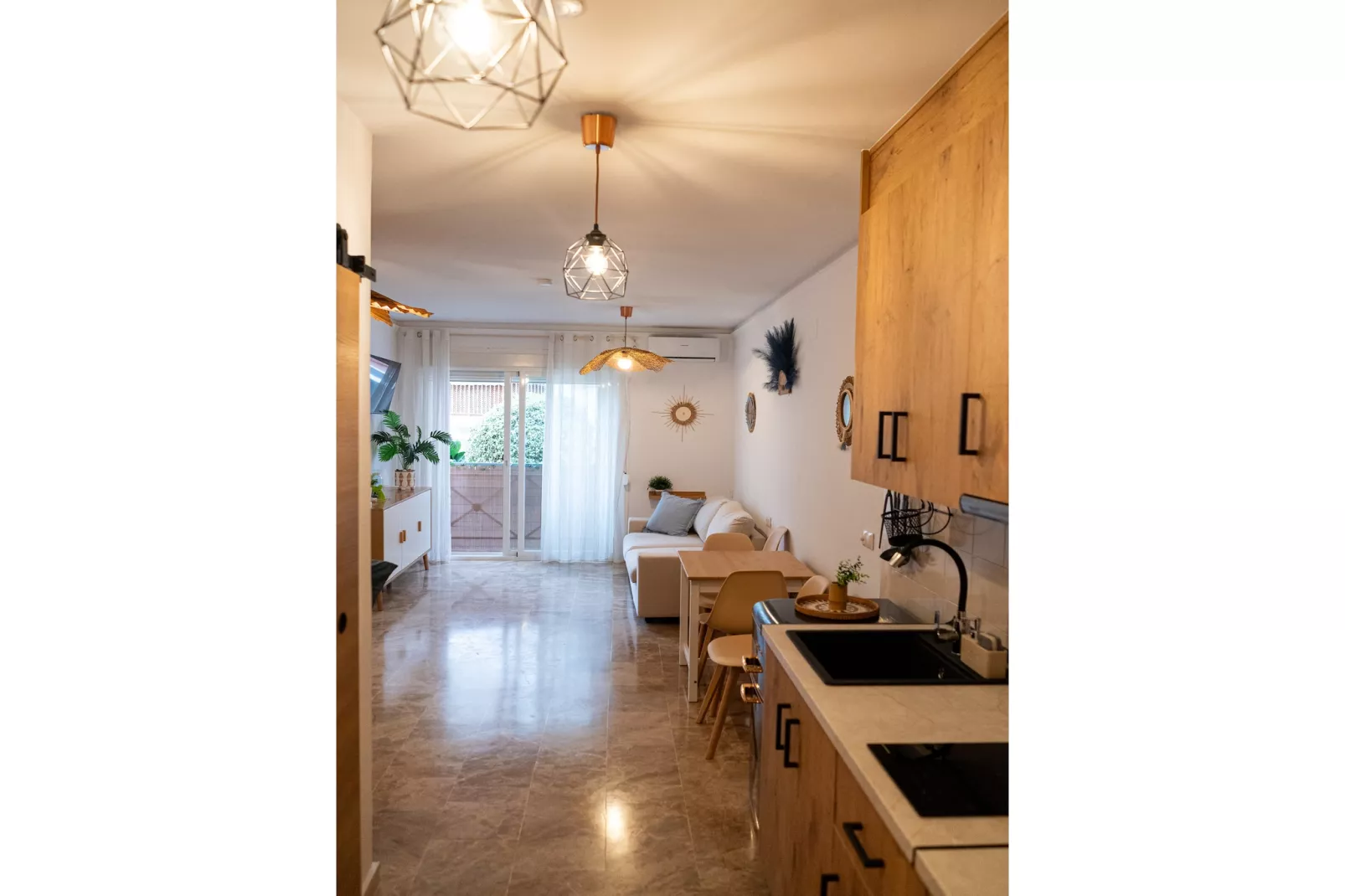 CT 394 - Faro's Beach & Town - Torremolinos-Kitchen