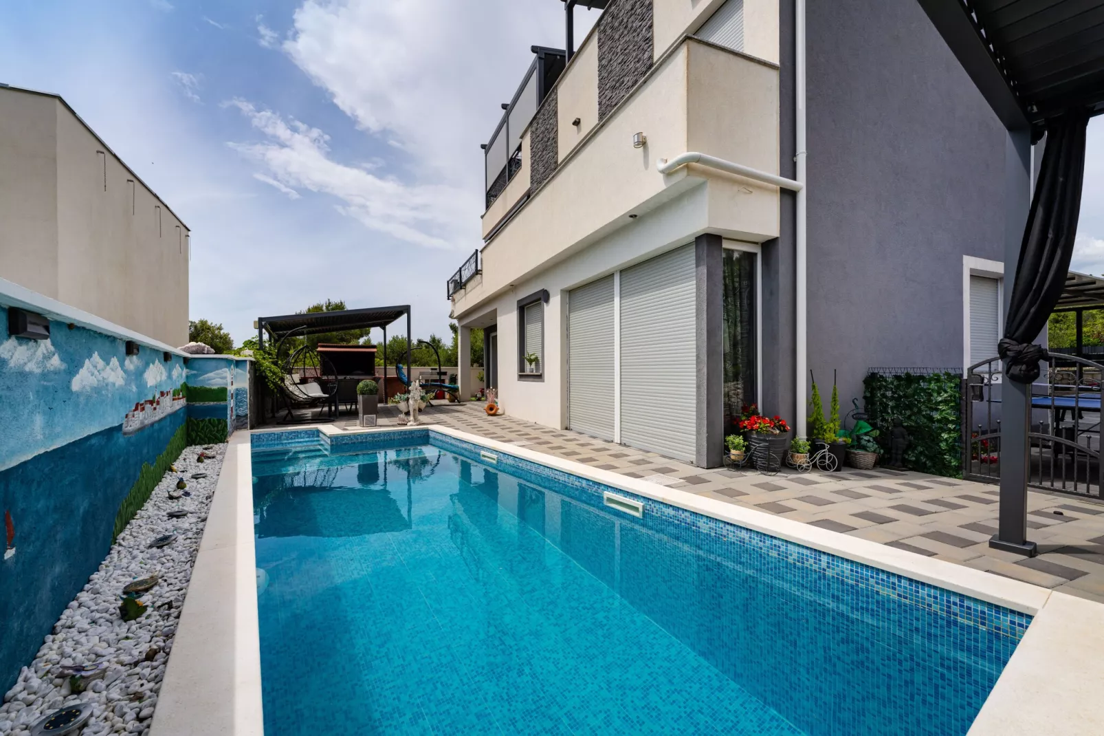 Apartment Nikita with private pool-Swimming pool