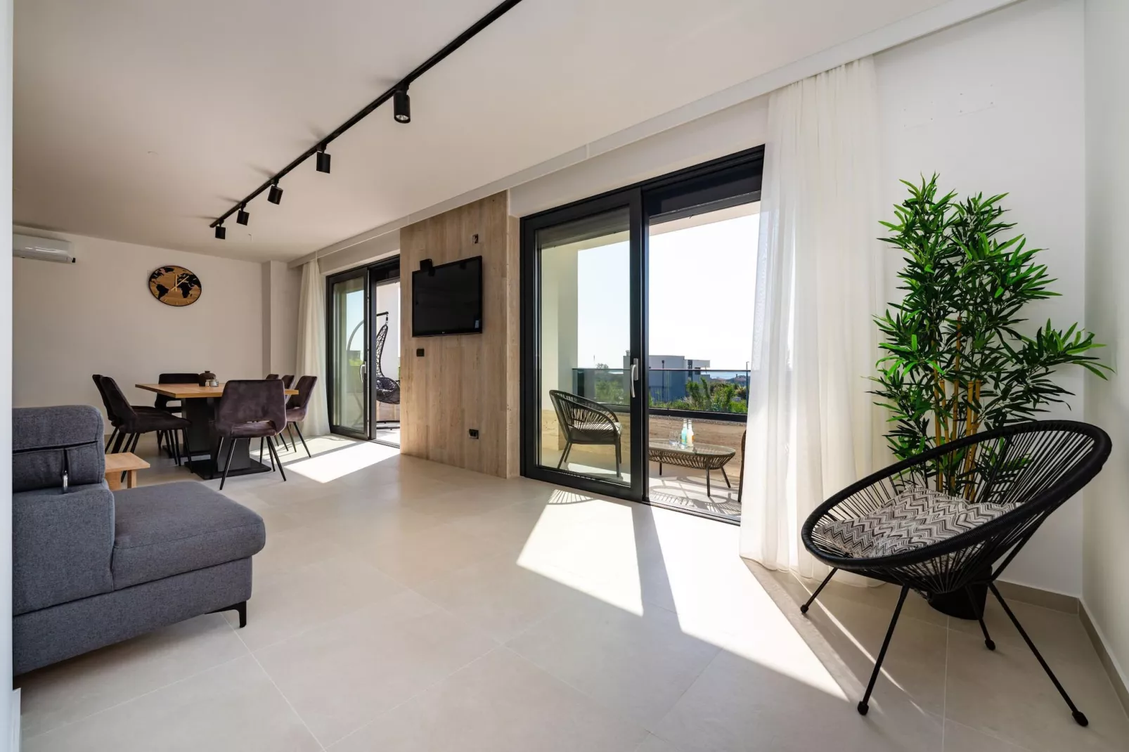 Sea view apartment LaMag-Salon