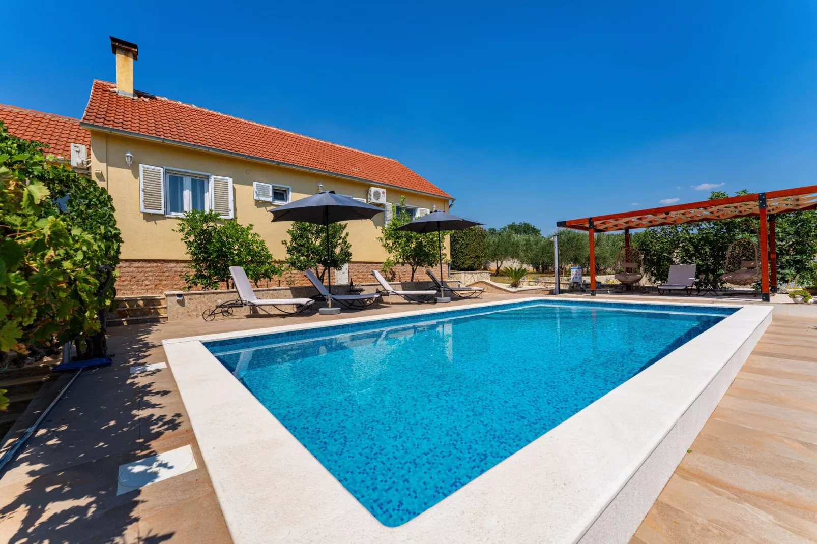 Villa Sucic with private pool-Schwimmbad