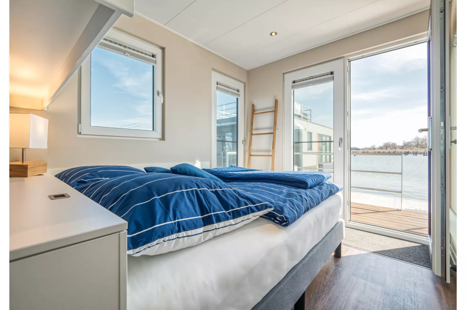 Hausboot in Ribnitz-Damgarten-Bedroom