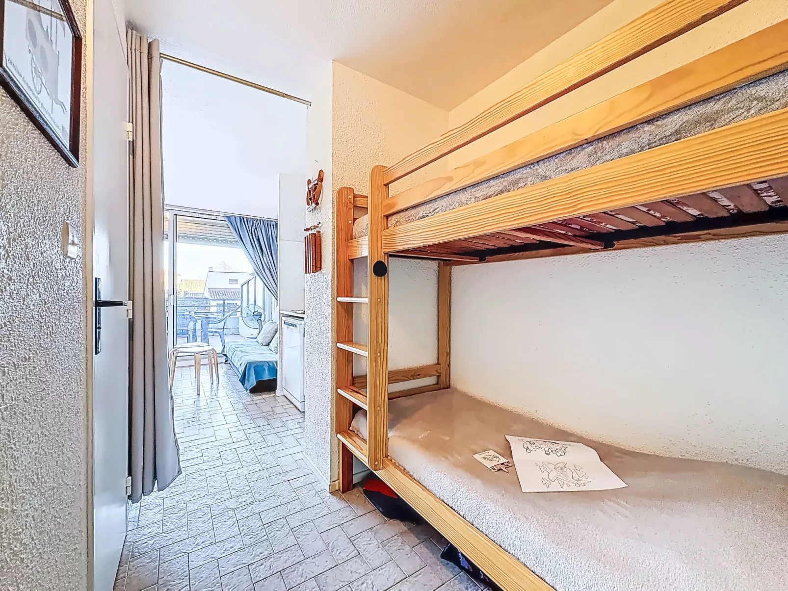 Le Lagon Bleu-Dedans