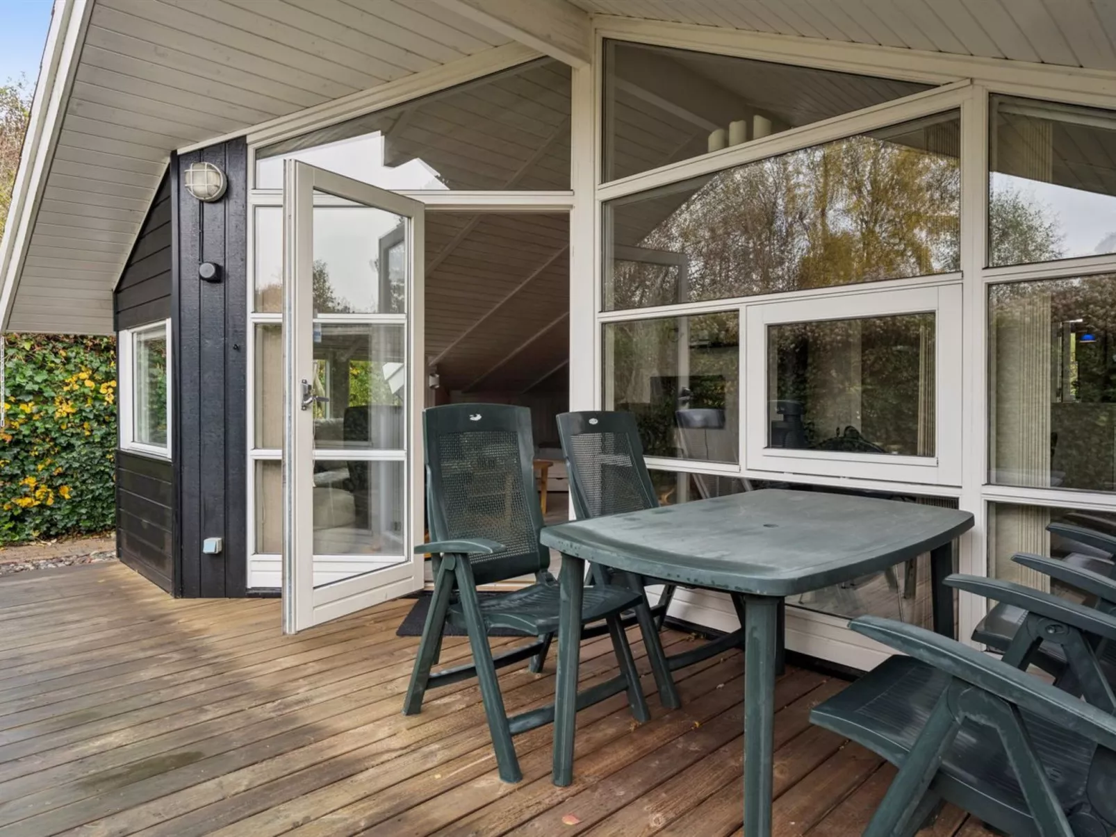 "Gyda" - 840m from the sea-Draußen