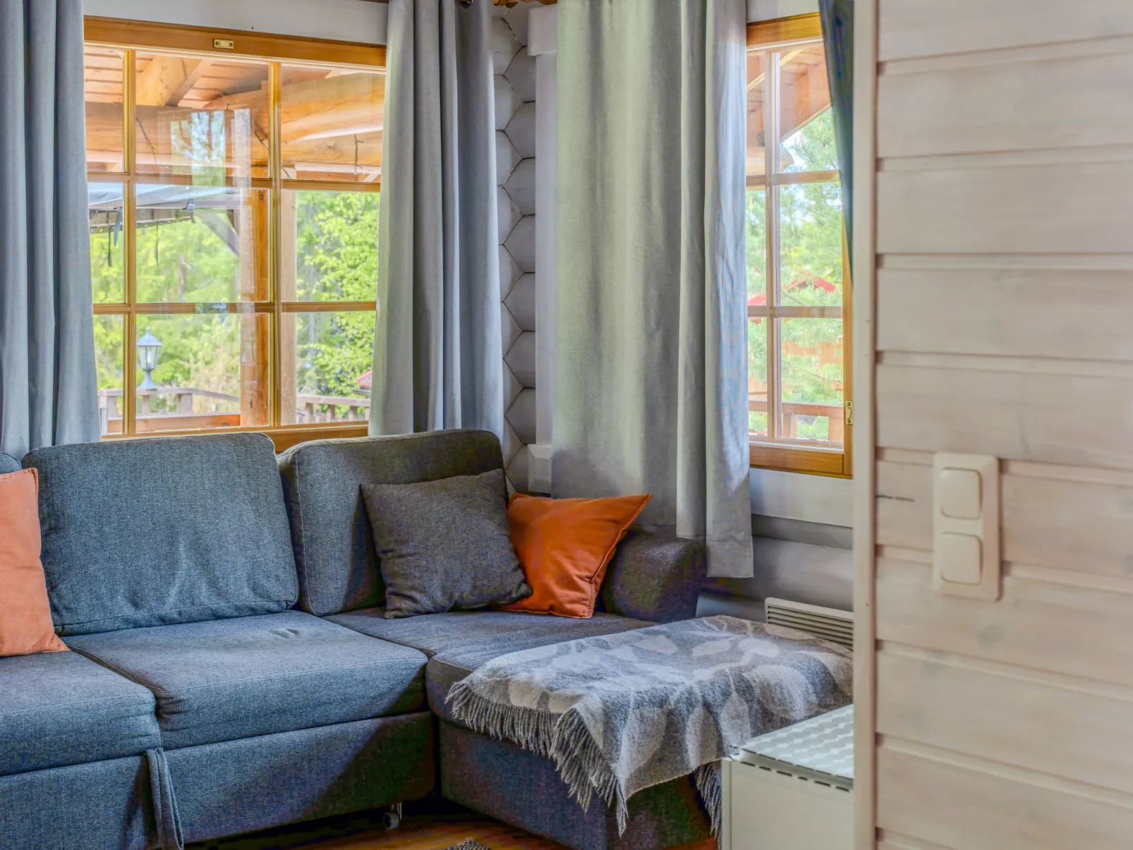 Villa joutsen-Drinnen