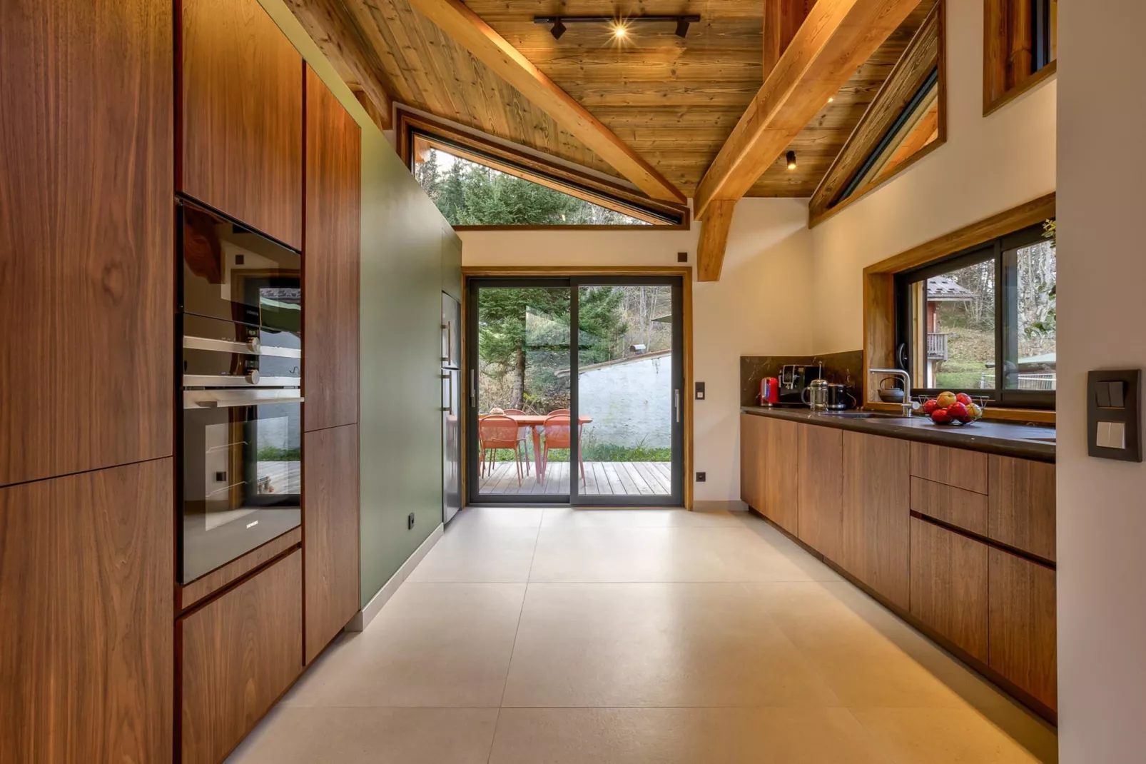 Green Forest-Kitchen