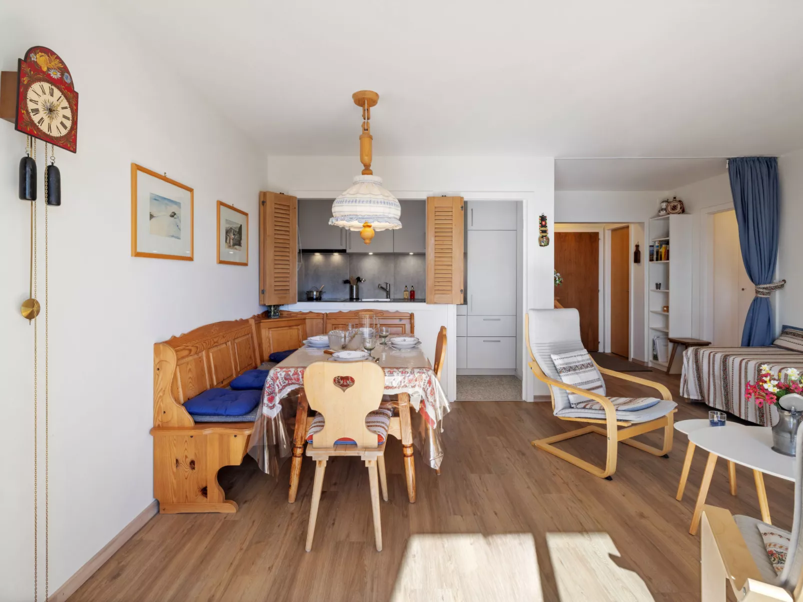 Armorial Ouest 51-Dedans