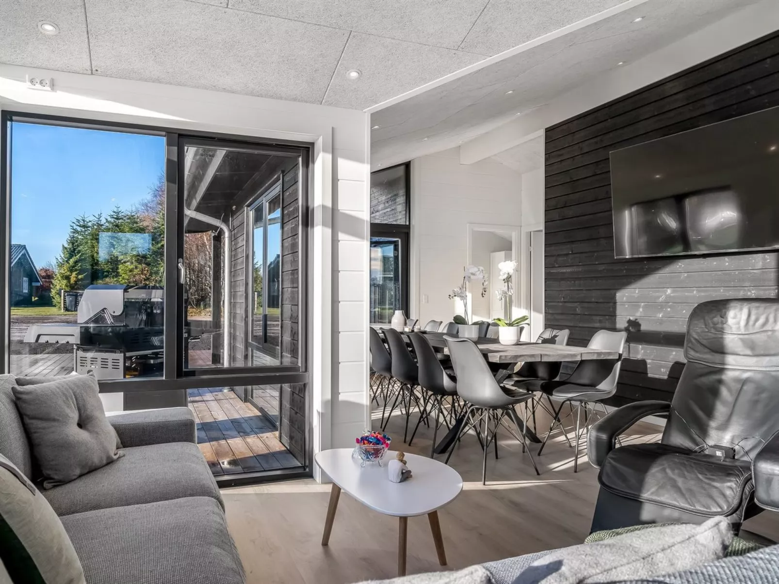 "Daren" - 700m from the sea-Drinnen