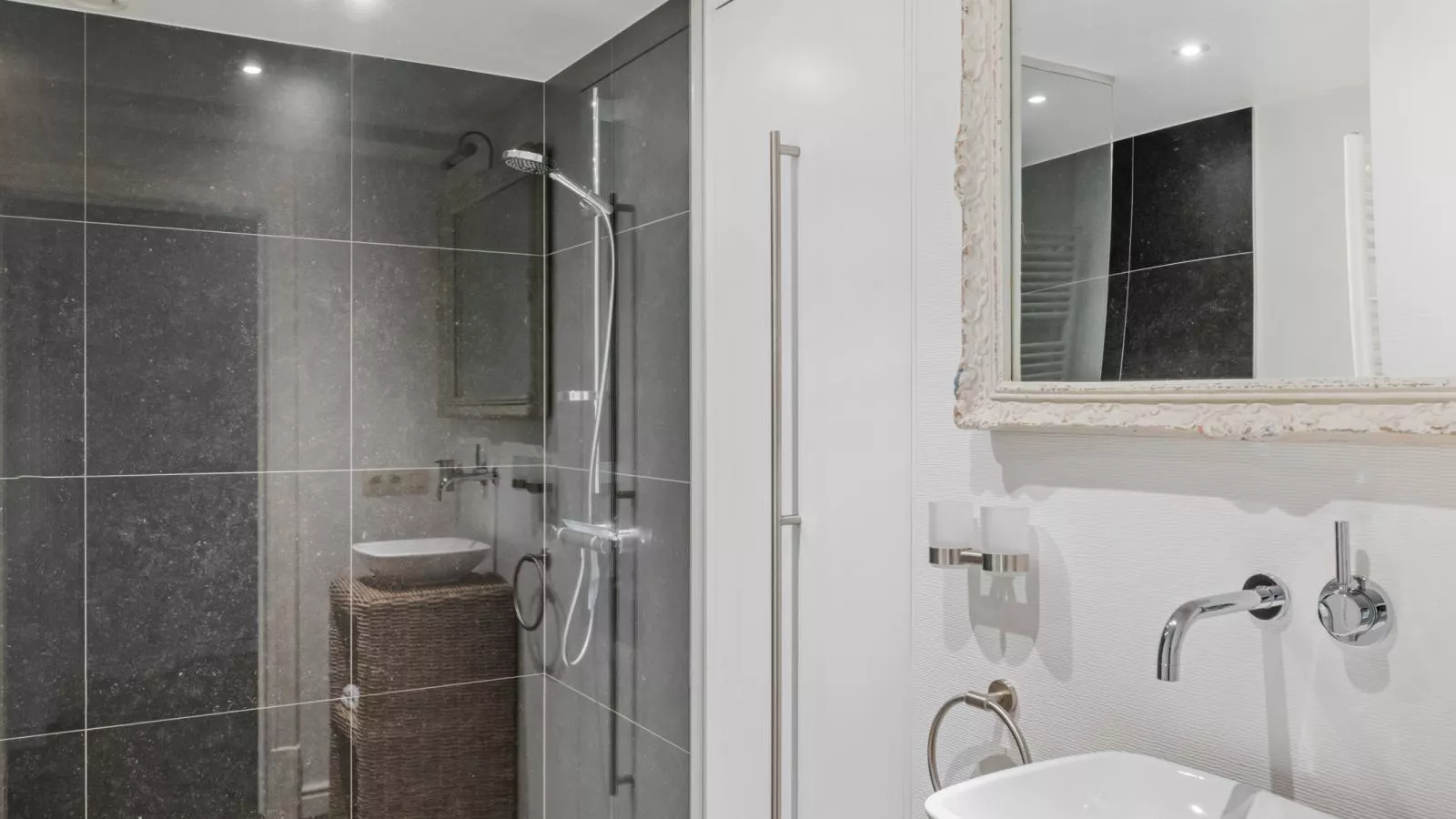 Jacob Van Maerlant  - V1-Badezimmer