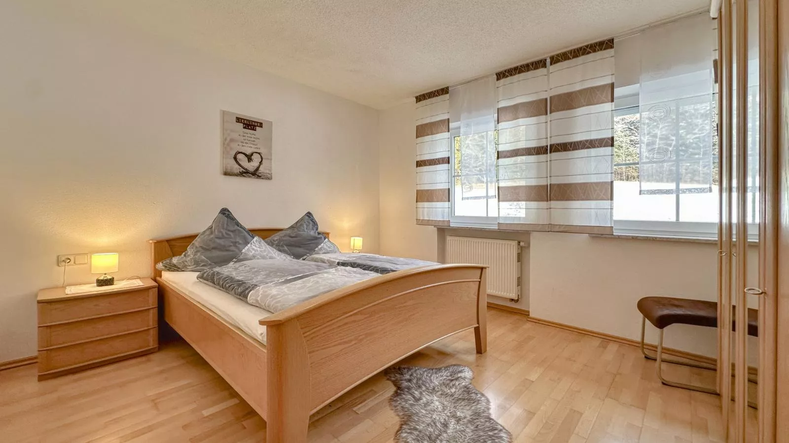 Sonnenwald-Schlafzimmer