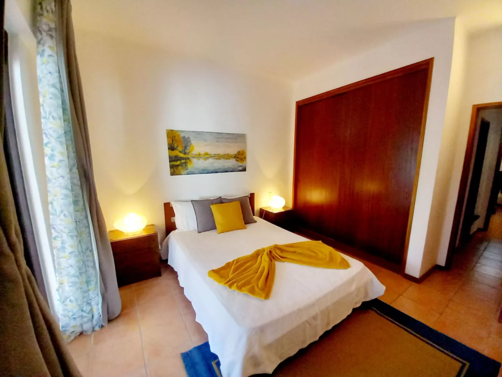 Joyce - Sunny Way-Dedans