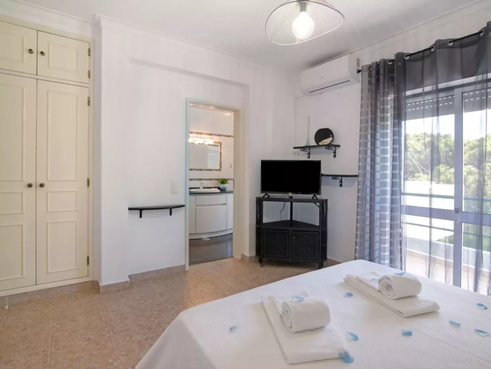 Kaya- Sunny Way-Drinnen