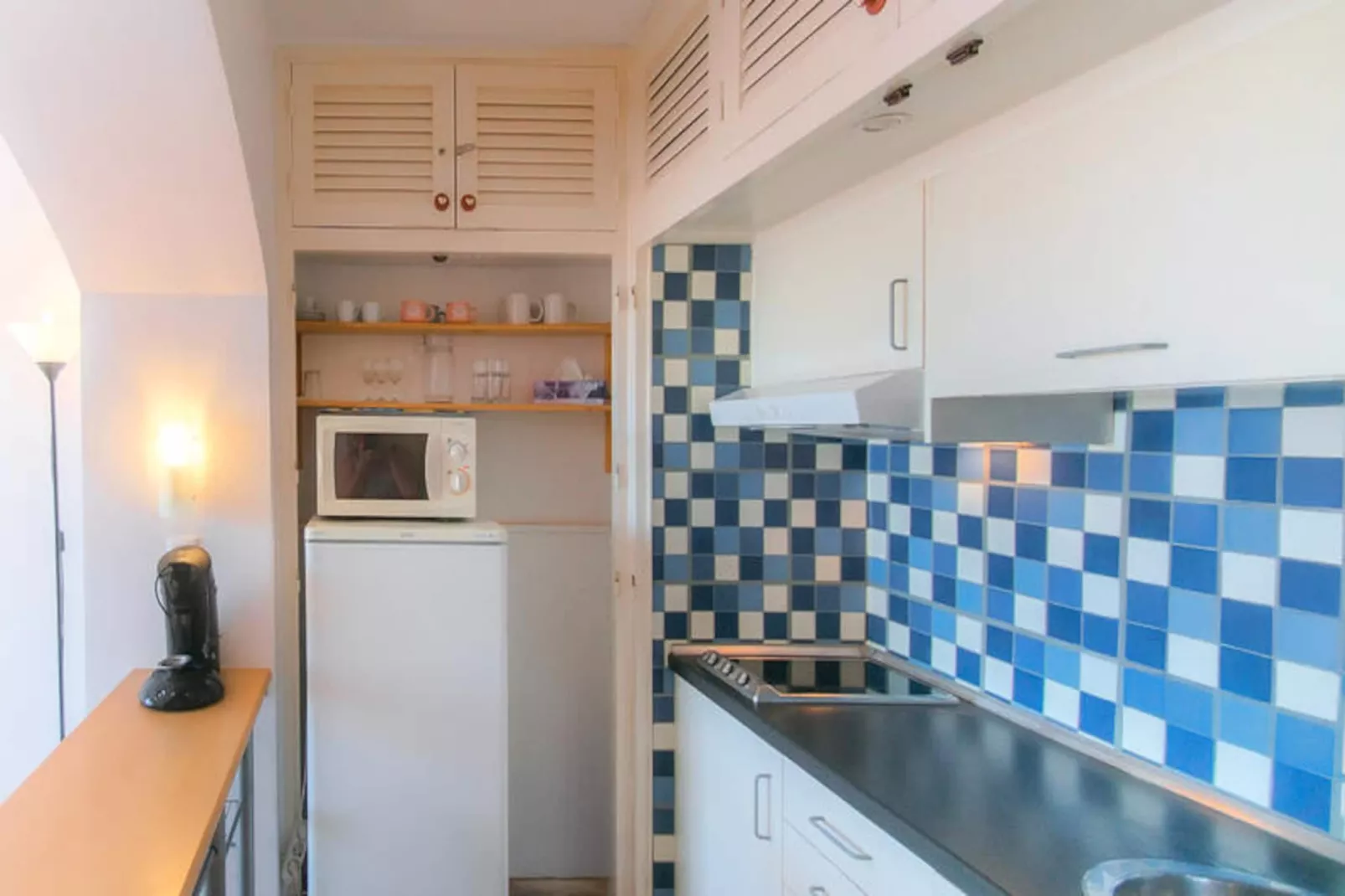 Studio à Roses-Untagged