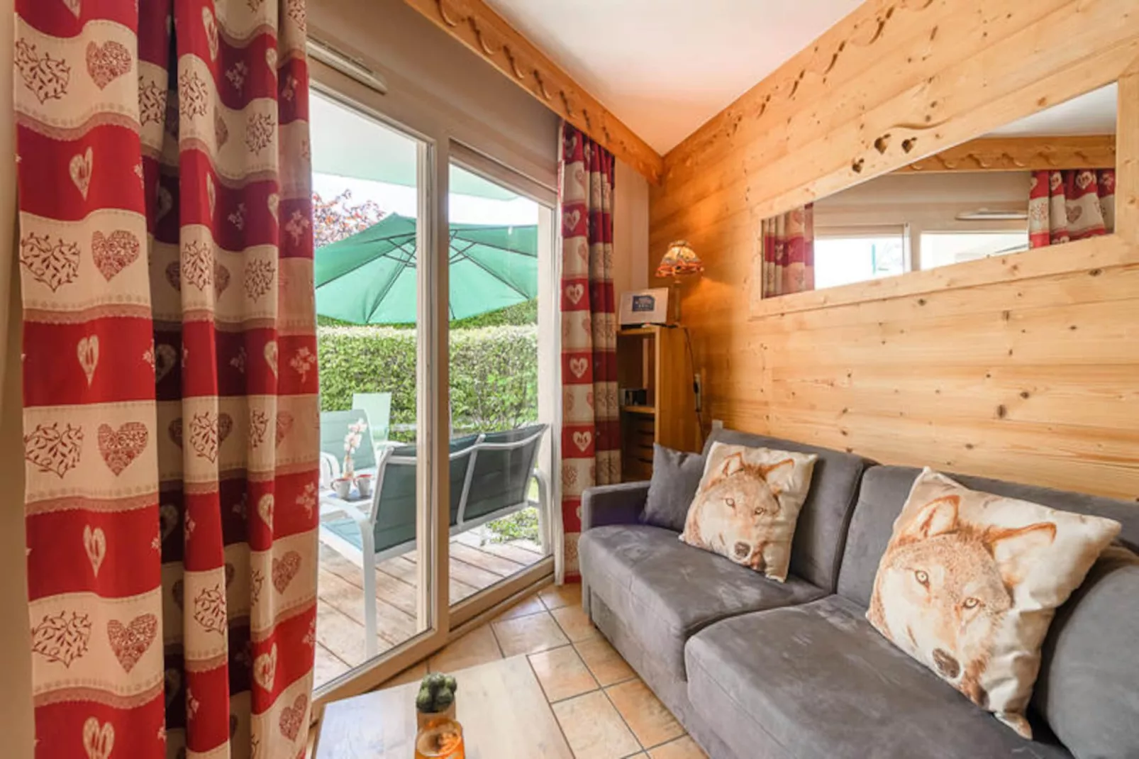 Studio à Duingt-Nicht zugeordnet