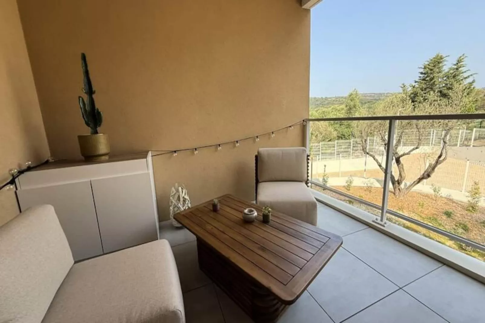 Studio Moderne - Terrasse - Piscine-Non tagué