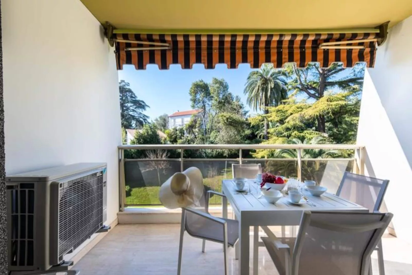 Résidence Spacieux 3p En R&eacute;sidence Avec Piscine-Untagged