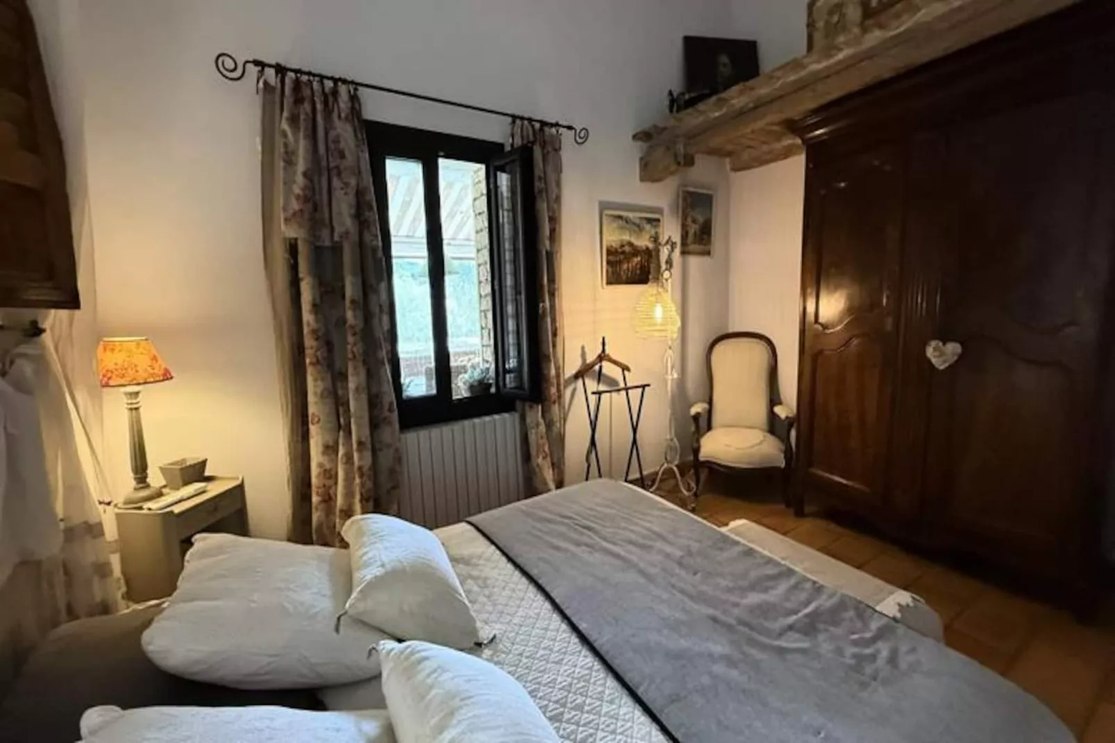 Belle Villa Proven&ccedil;ale Avec Piscine Et Jacuzzi-Untagged