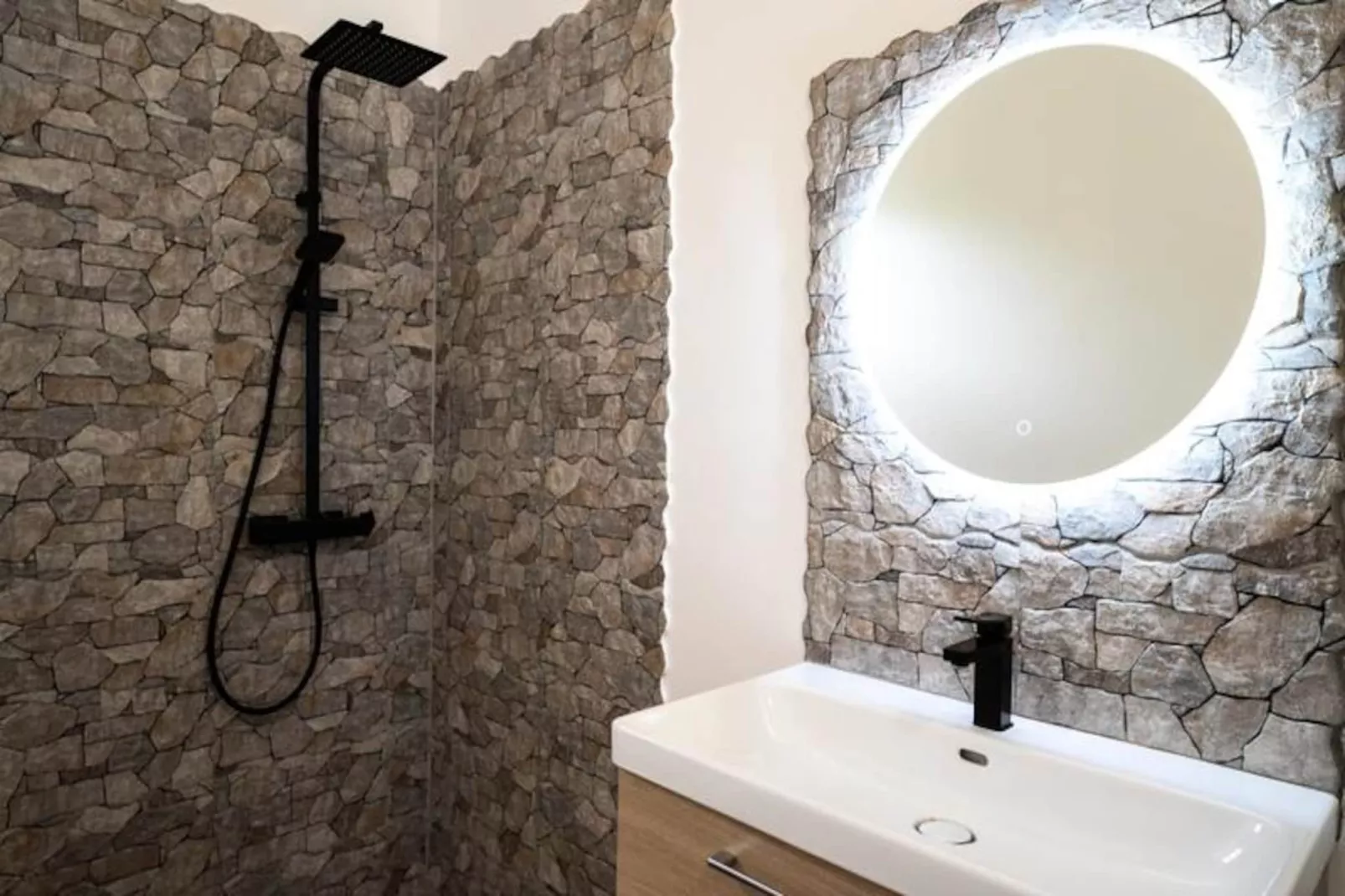 Villa Aura - Nicht zugeordnet