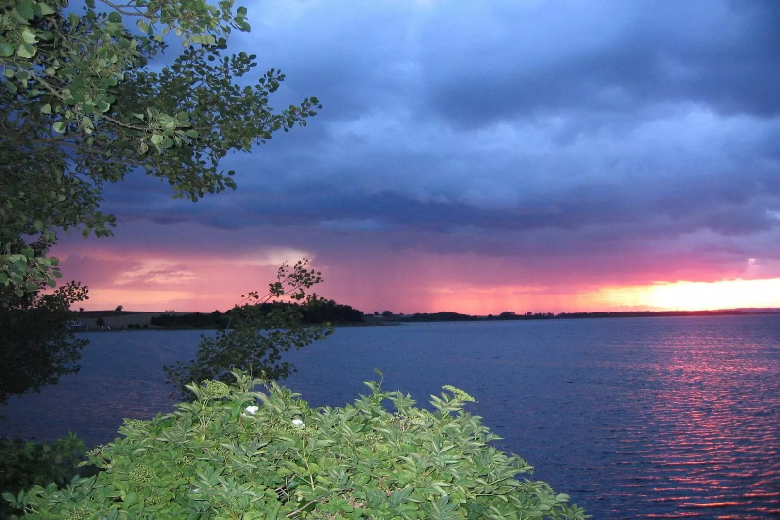 Maison de vacances pour 6 a Knebel-By Traum - Vue sur l'eau