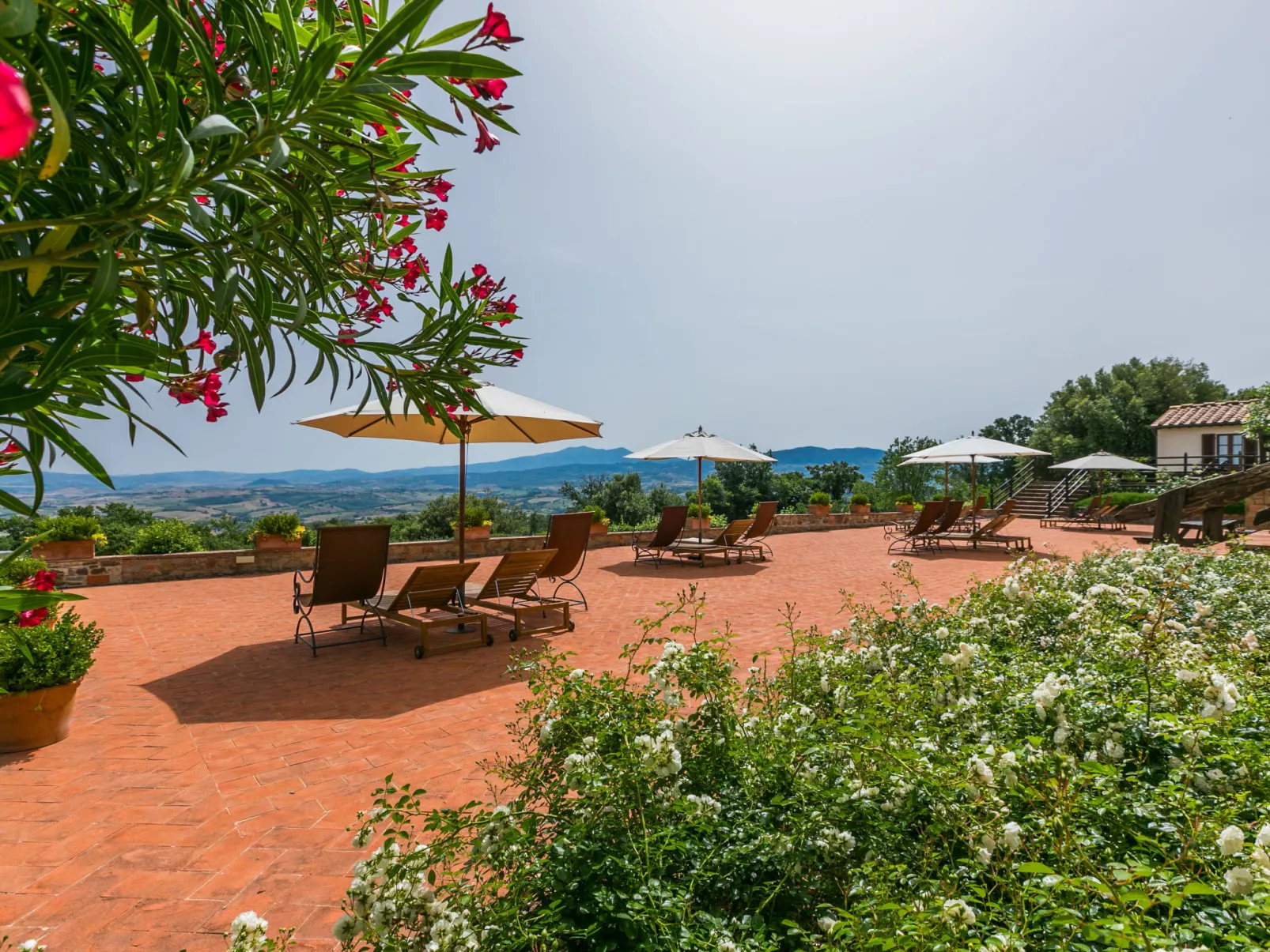 Grotte Rosse-Outside