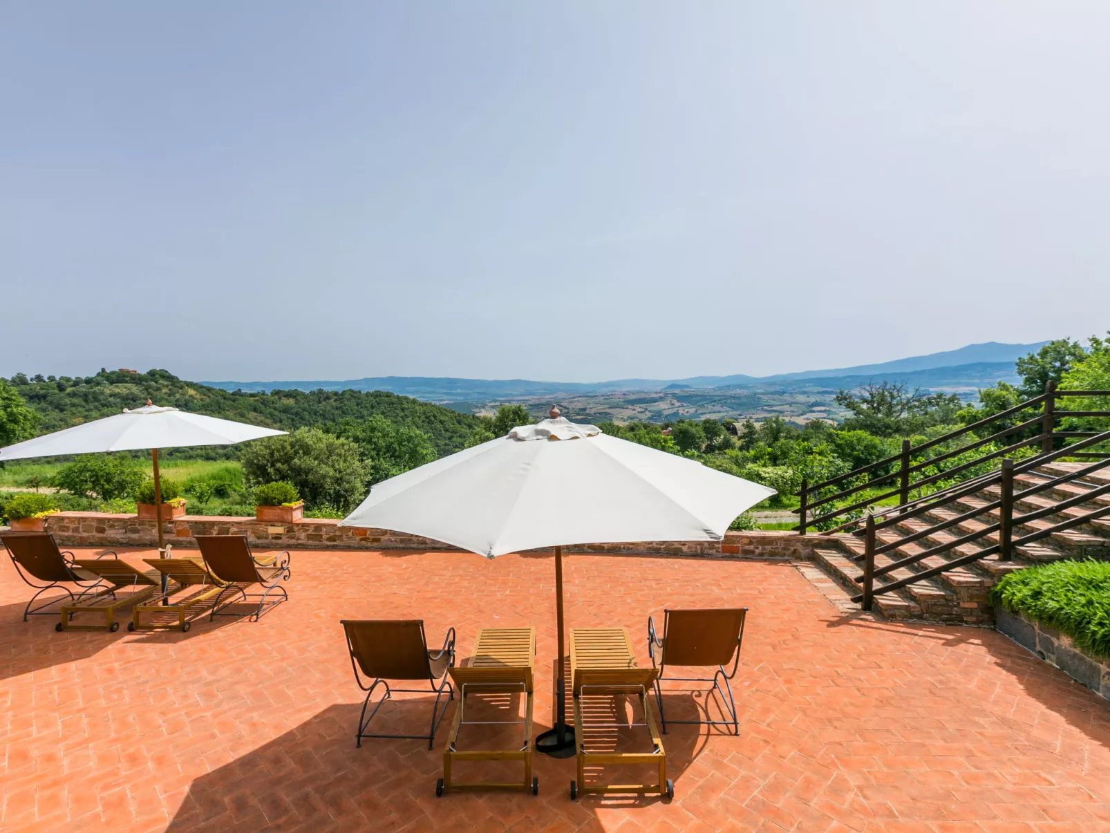 Grotte Rosse-Outside