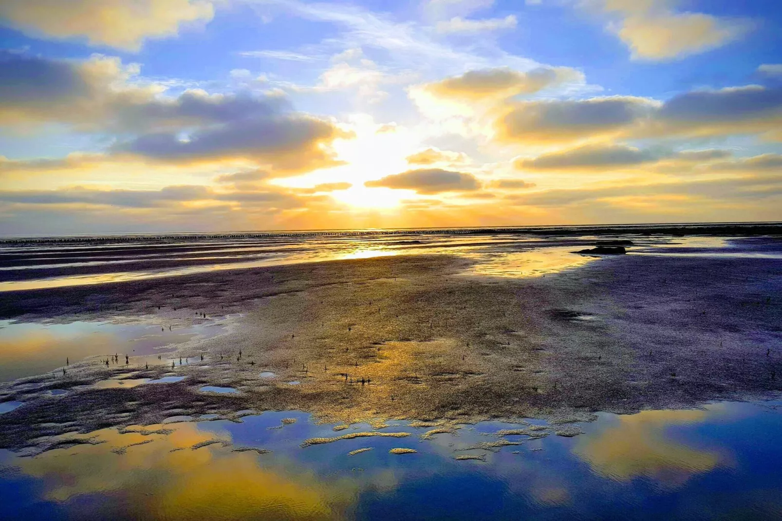 Moderne Kustenrefugium -- By Traum Ferienwohnungen-Wasserblick