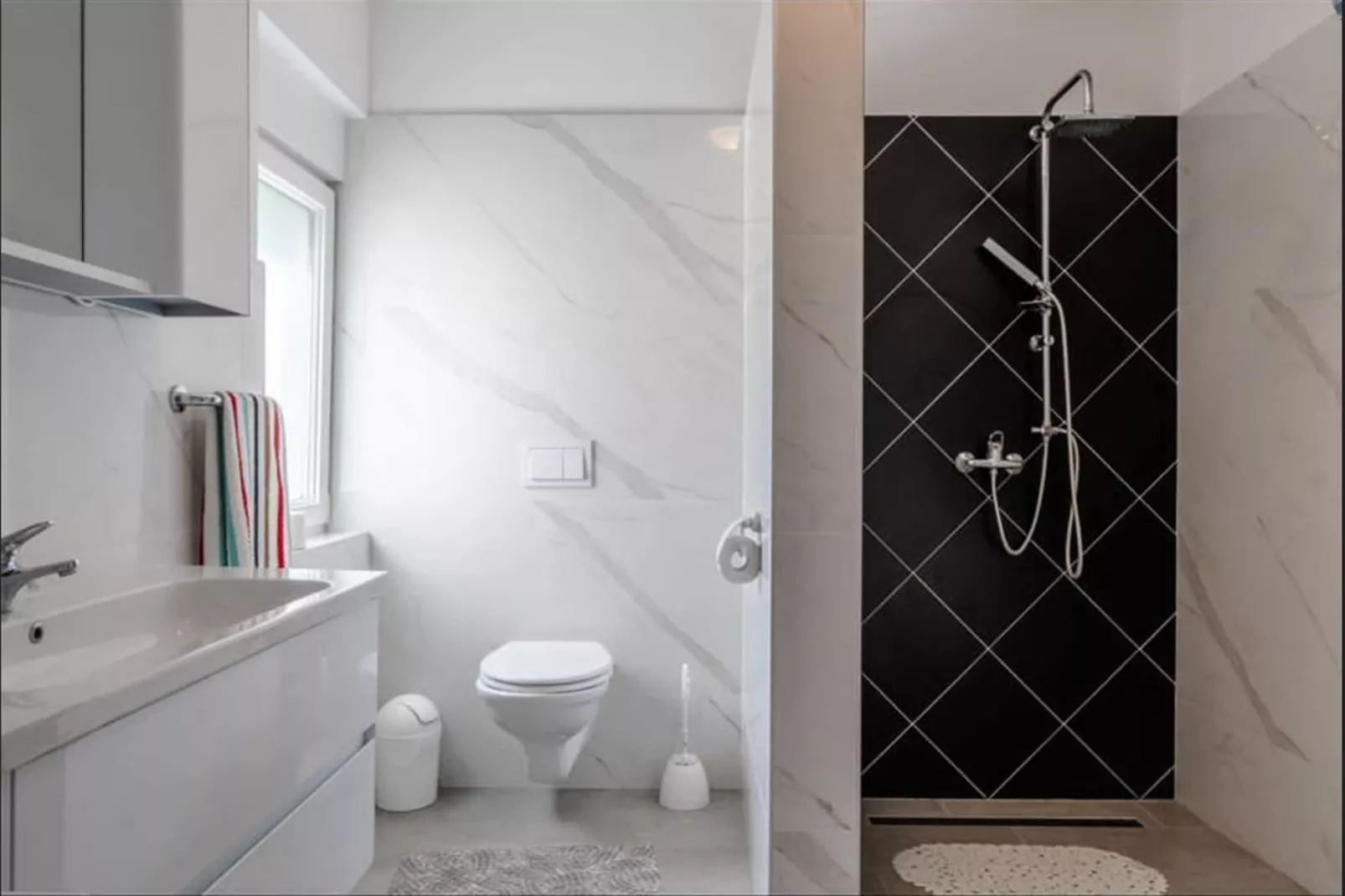 Holiday home Stipe, Vrsi-Mulo bei Nin-E12/Ferienhaus 180qm/12 pax-Bathroom