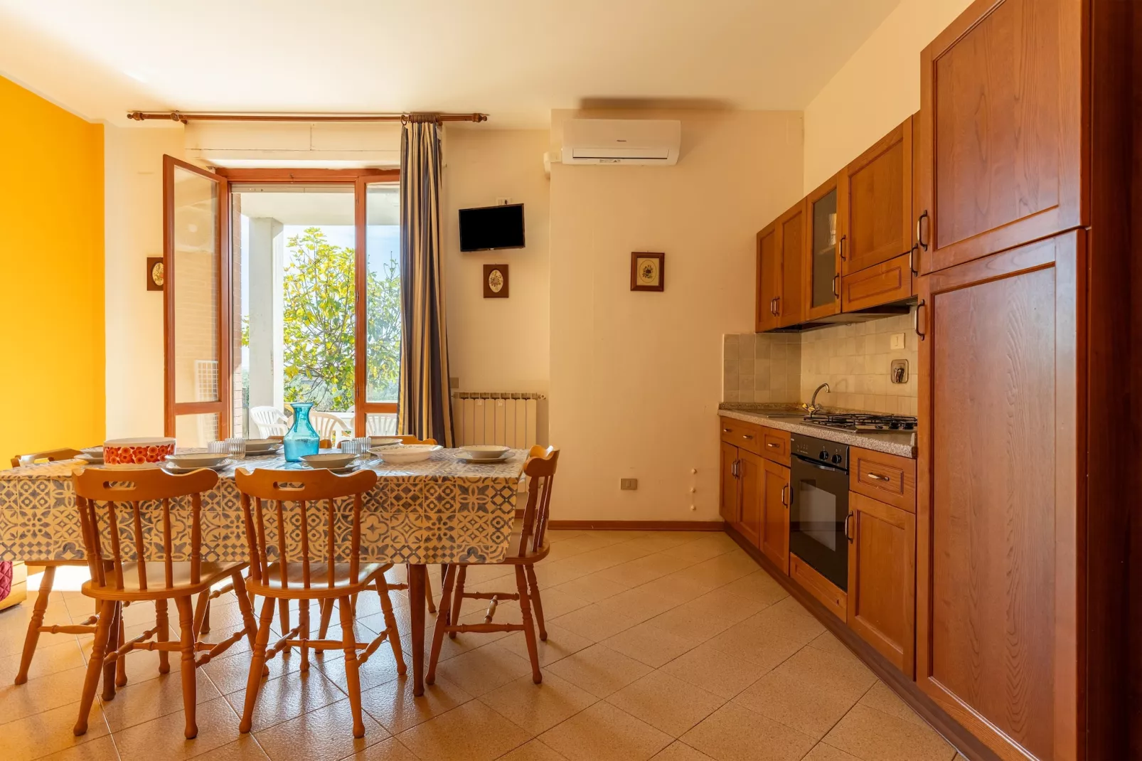 Casa Tommaso - Quadri P T - 8 pax-Esszimmer