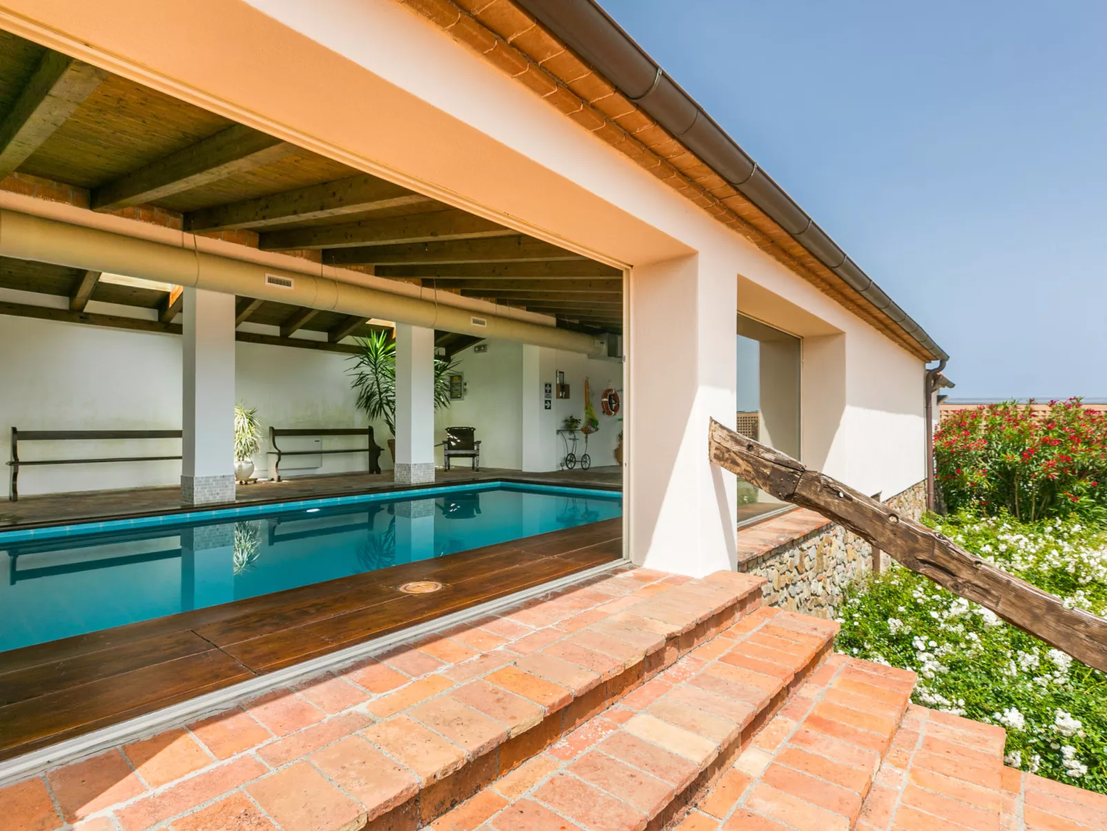 Santa Marta-Outside