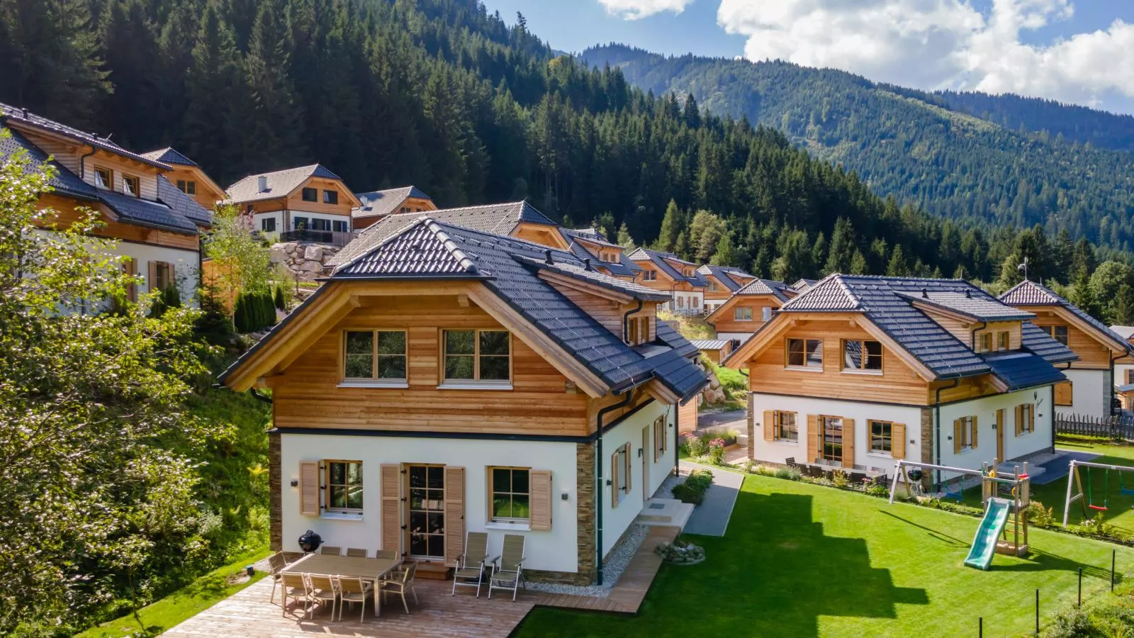 Sperlingnest-Außenbereich Sommer