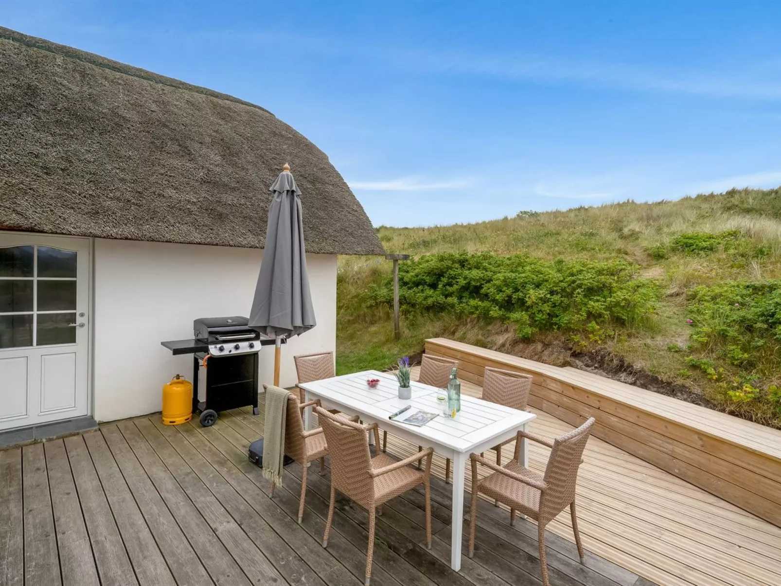 "Erle" - 200m to the fjord-Outside