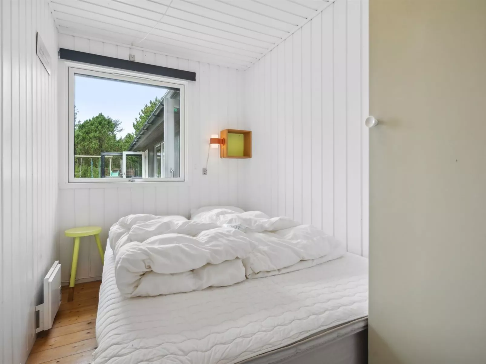 "Elin" - 3km from the sea-Inside