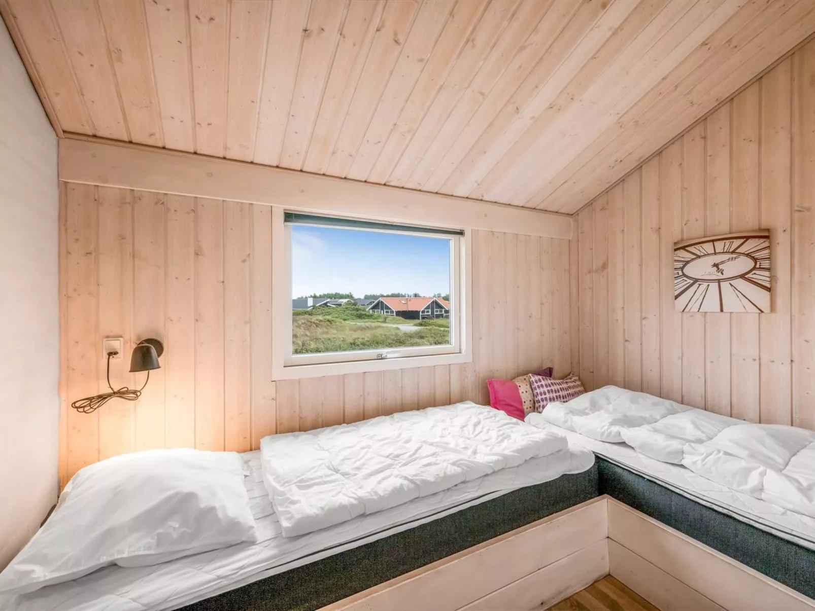 "Temjana" -  from the sea-Inside