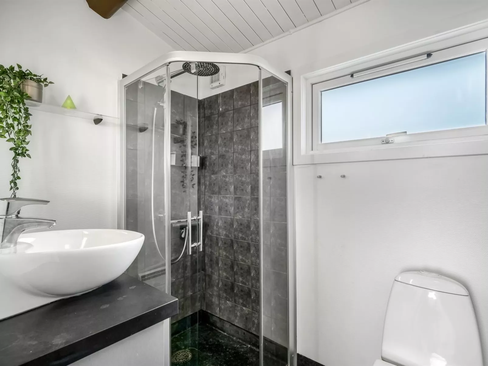 "Sinnika" - 75m from the sea-Drinnen