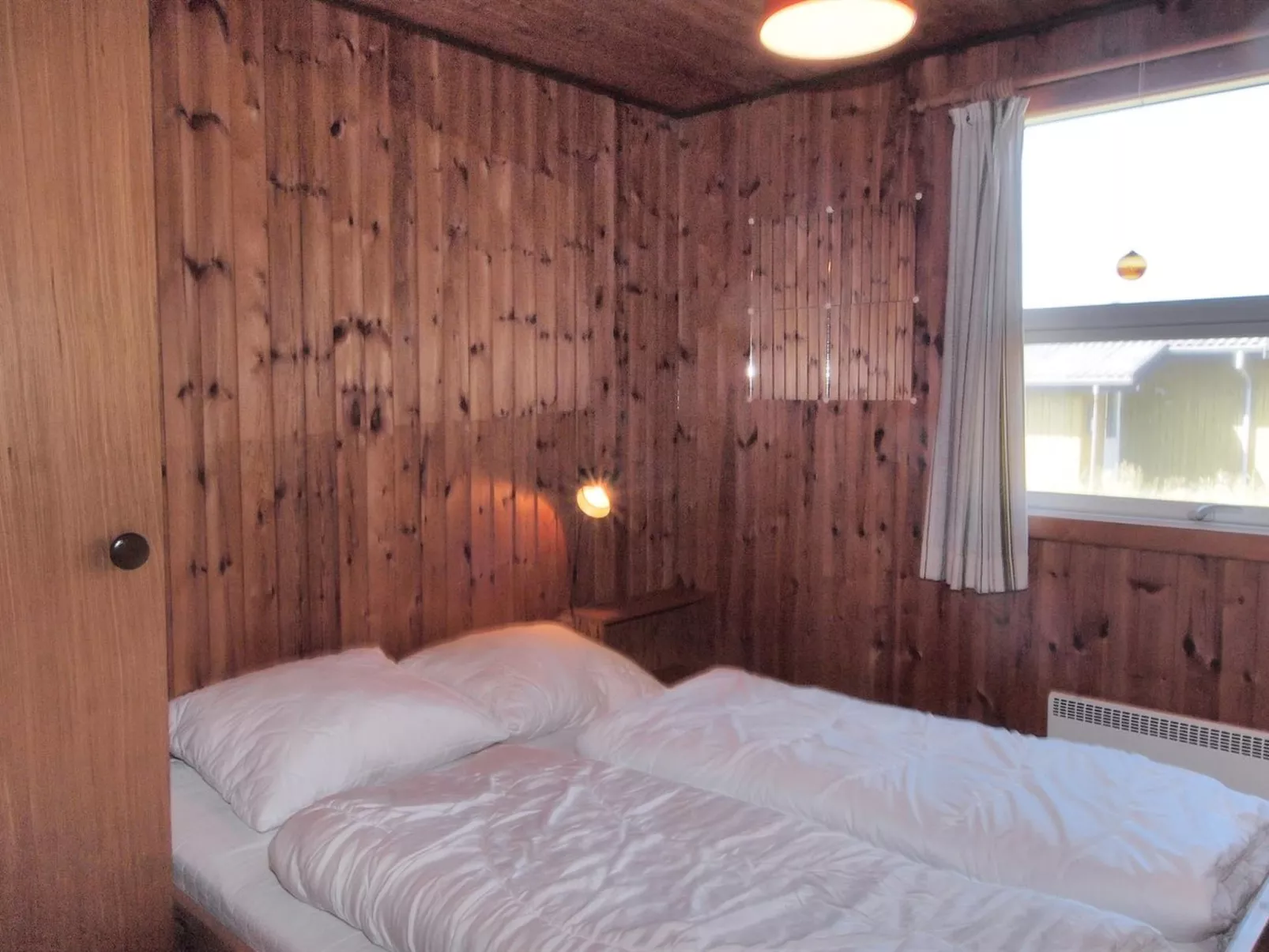 "Alka" -  from the sea-Drinnen