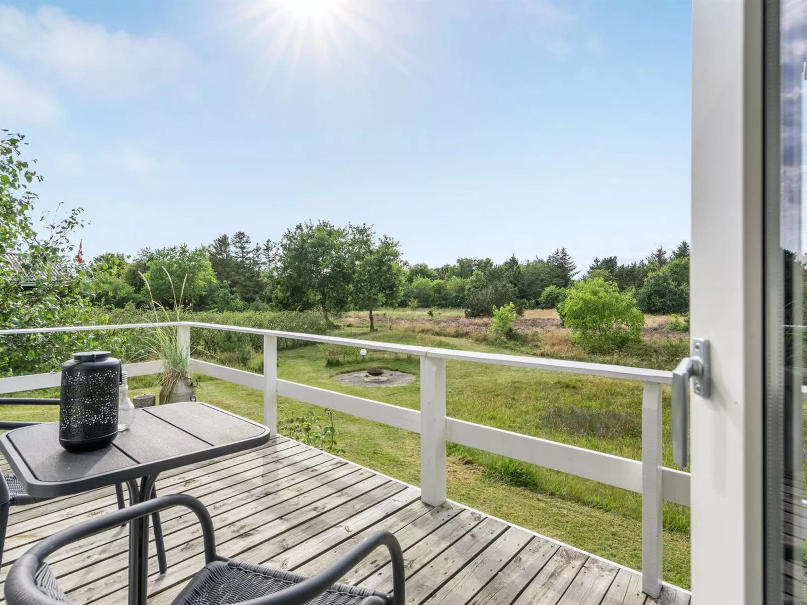 "Thersten" - 500m to the fjord-Outside